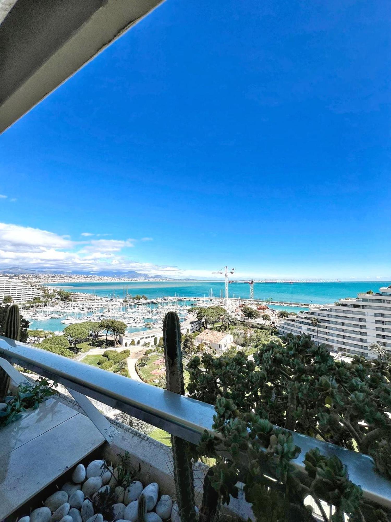 #101 Marina Riviera Bay - Studio 30M2 Avec Terrasse Vue Mer Villeneuve-Loubet Luaran gambar